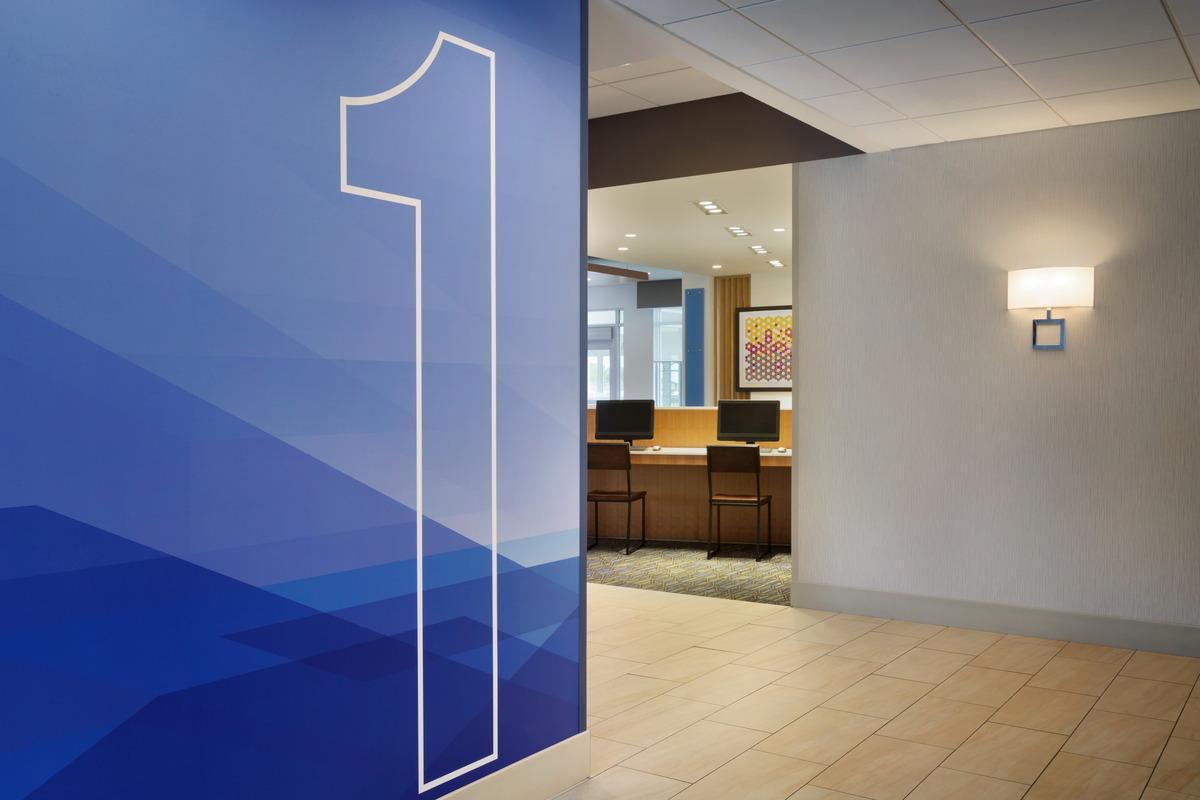 Holiday Inn Express & Suites Findlay North By Ihg Екстериор снимка