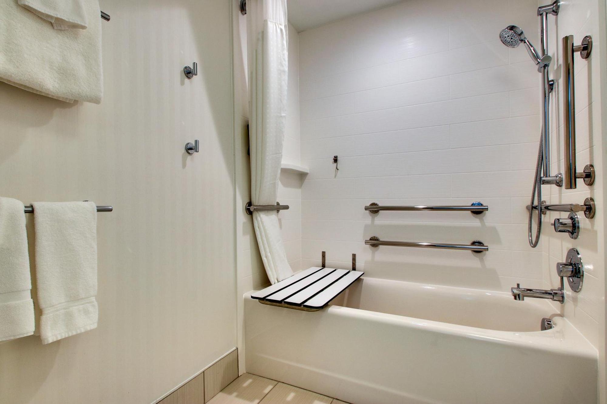 Holiday Inn Express & Suites Findlay North By Ihg Екстериор снимка